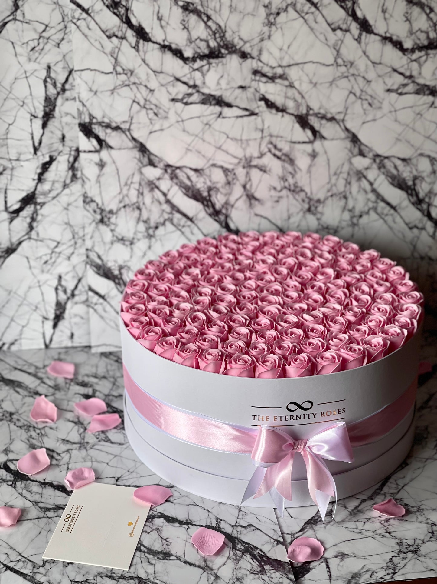 XXL Flower Box Pink on White