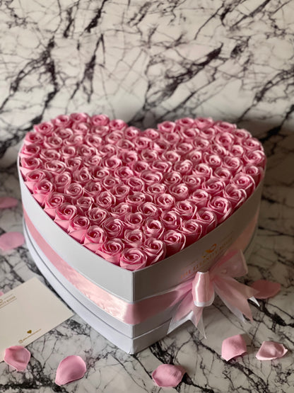 XXL Heart Flower Box Pink on White