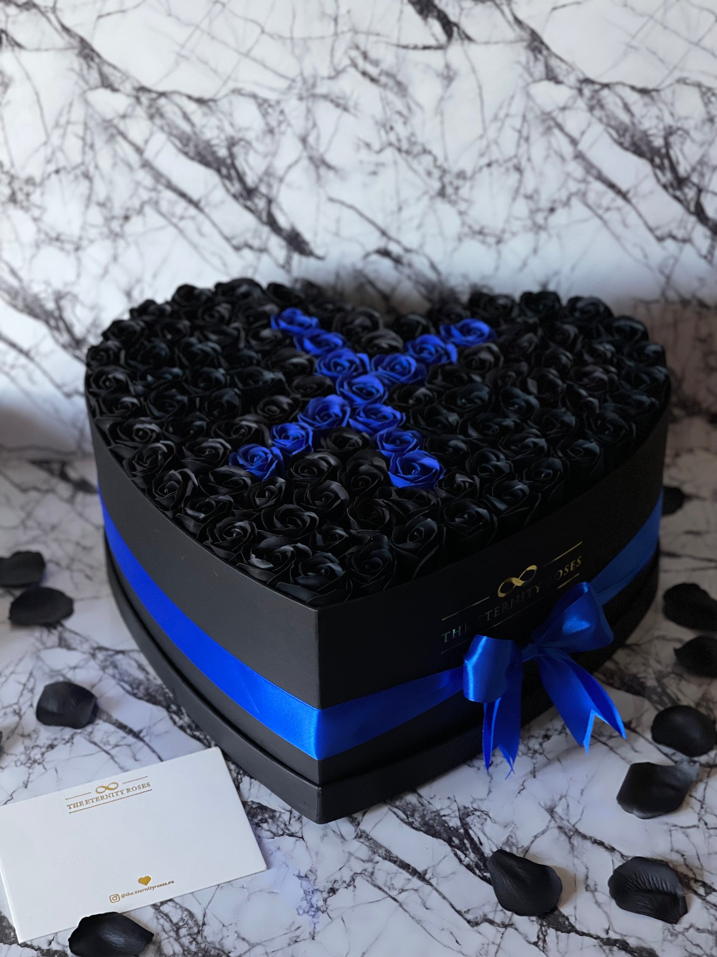 XXL Heart Letter Flower Box Black & Blue on Black