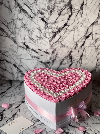 XXL Double Heart Flower Box Pink & White on White