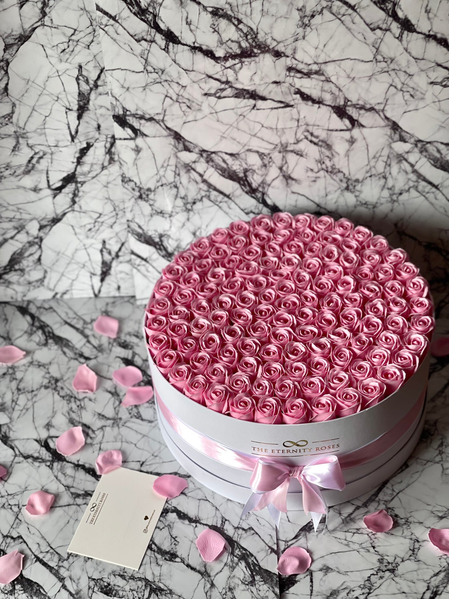 XXL Flower Box Pink on White