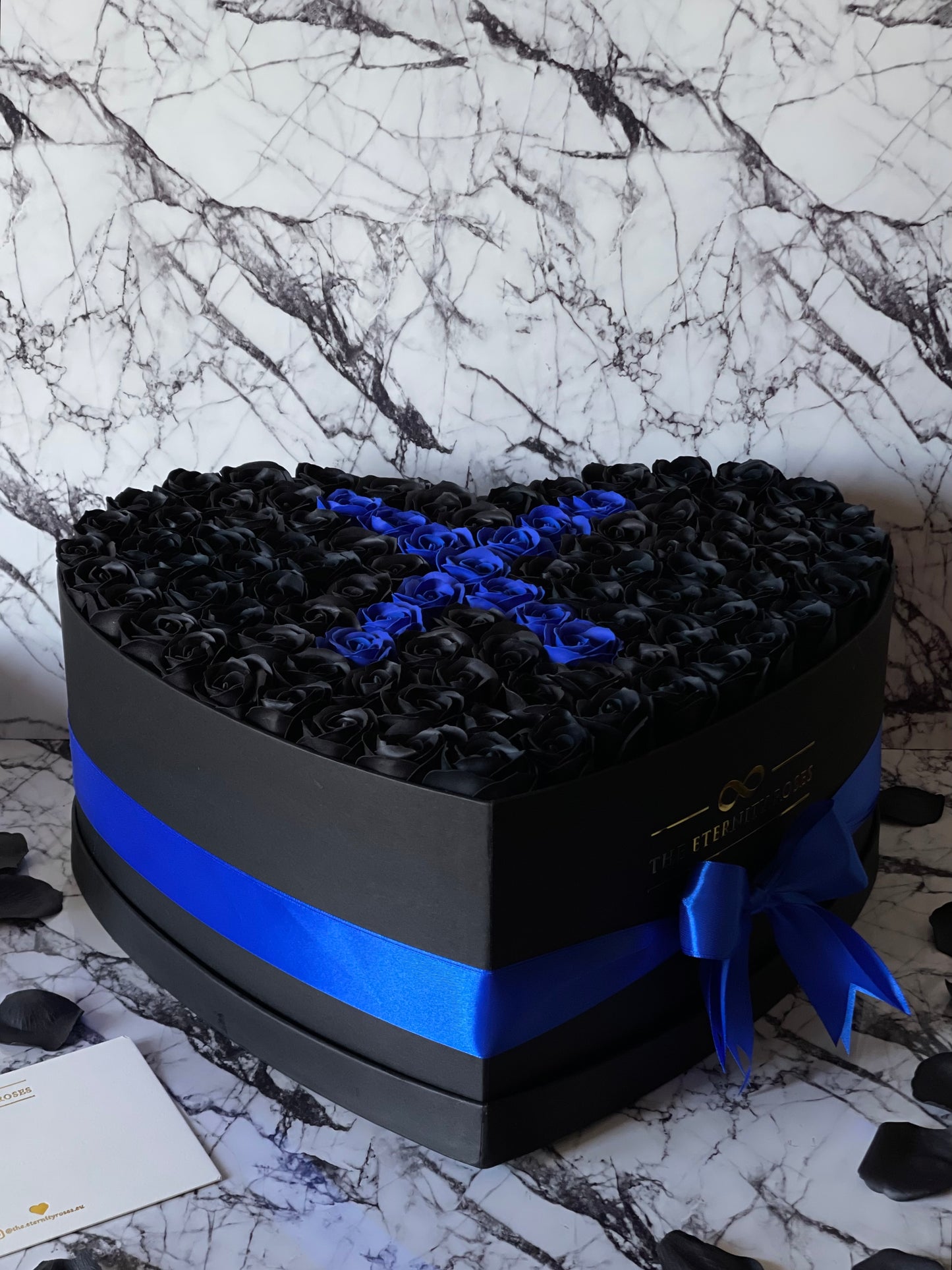 XXL Heart Letter Flower Box Black & Blue on Black