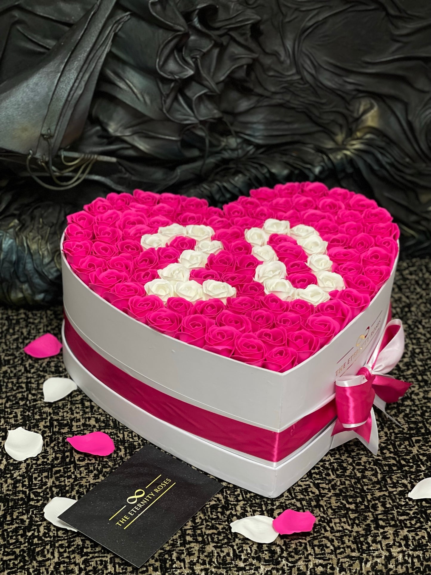 XXL Heart Number Flower Box Intense Pink & White on White