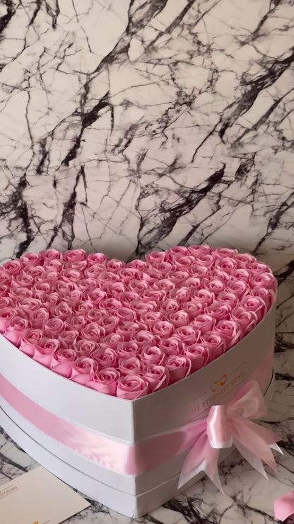 XXL Heart Flower Box Pink on White